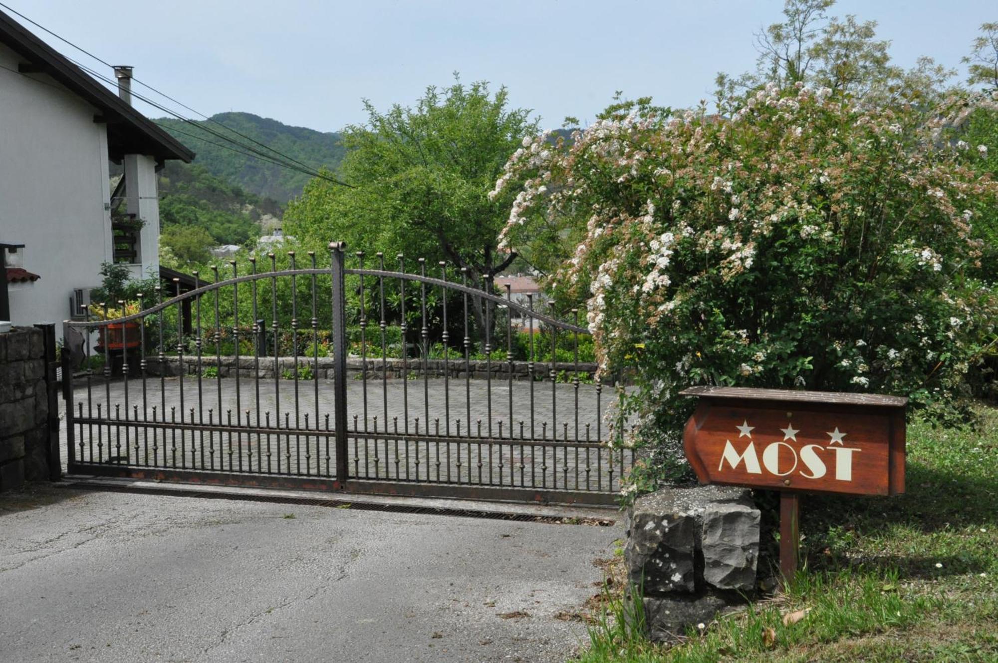 Guest House Most Бузет Экстерьер фото